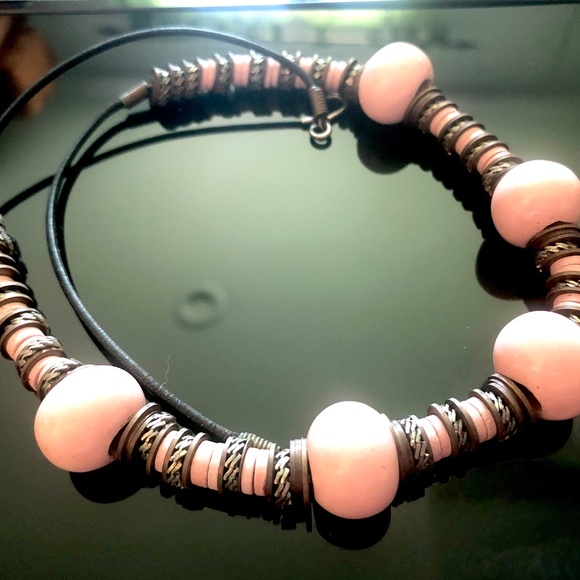 VTG Pastel Pink Ceramic Beads Bronze Spacers Beaded Boho Leather Cord Necklace - Picture 2 of 8